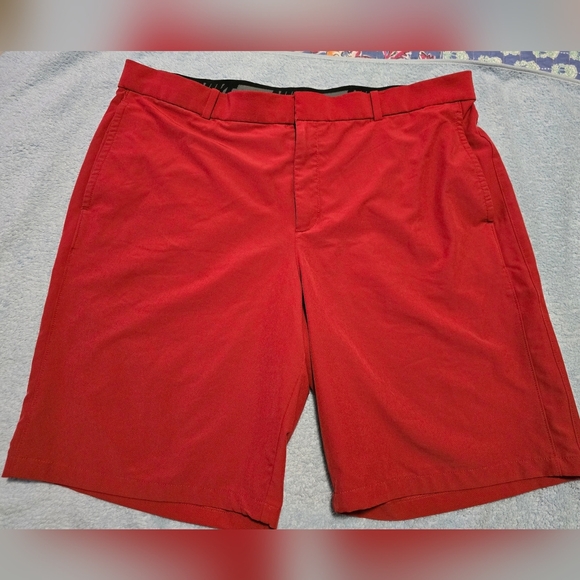 Nike Red Flat Front Tailored Shorts for golf - Picture 1 of 8